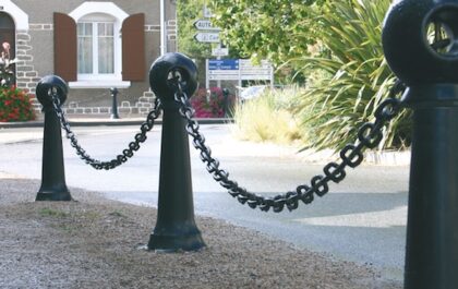 Borne de voirie Cyclope par Lacroix City