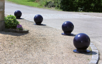 Borne de voirie sphérique par Lacroix City