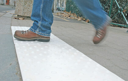 bande-podotactile_433x265